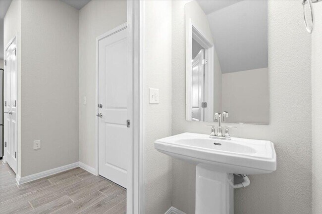 Building Photo - 9015 Cattle Baron Path