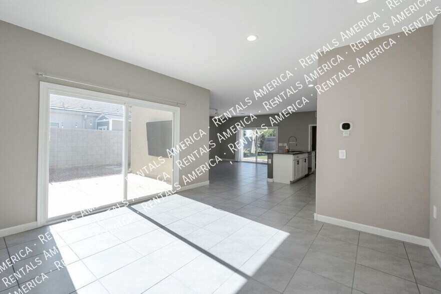 Building Photo - 36990 N Aleutian Dr