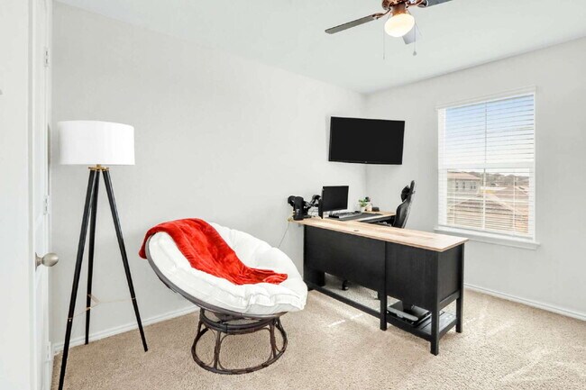 Building Photo - 10417 Mcintosh