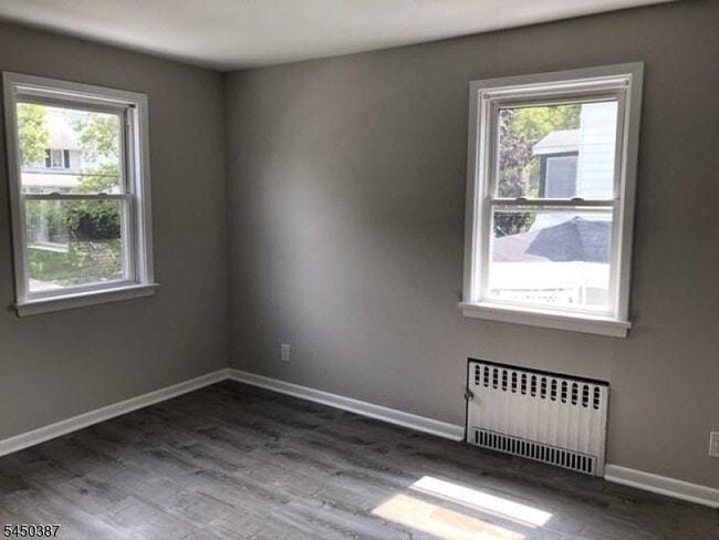 Building Photo - 166 Carmita Ave