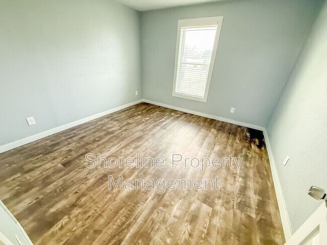 Building Photo - 109 E Belmont St