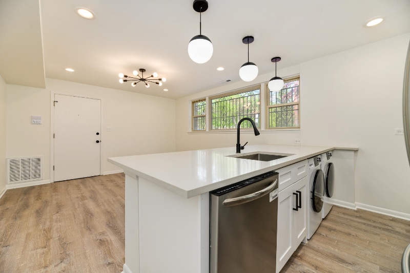 Building Photo - 2128 N Whipple St