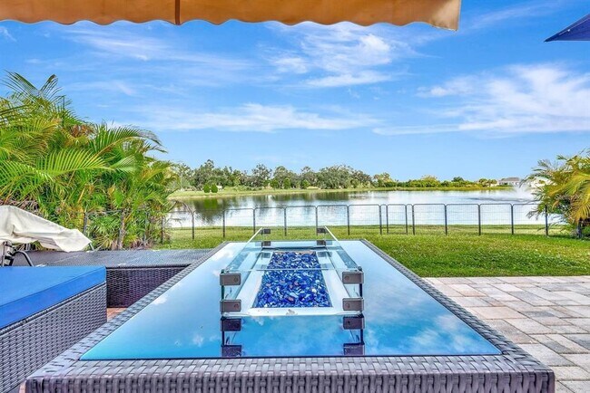 Building Photo - 2942 Rock Sound St