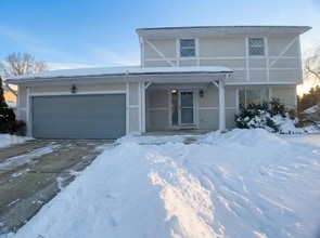 Building Photo - 6571 Schenk Ave