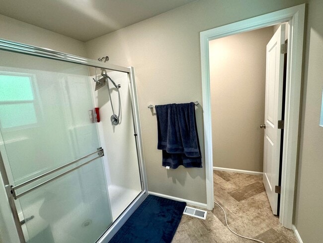 Building Photo - Charming 3-Bedroom Home in DuPont, WA