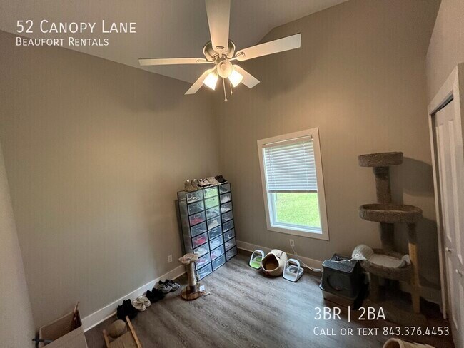 Building Photo - 52 Canopy Ln