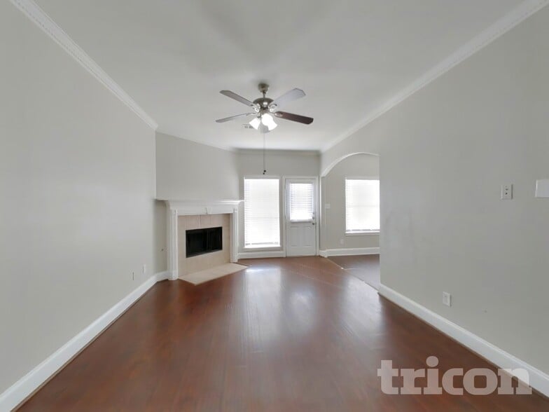 Building Photo - 21207 Woodland Green Dr