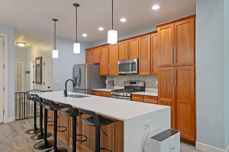 Building Photo - 4489 Milford Dr