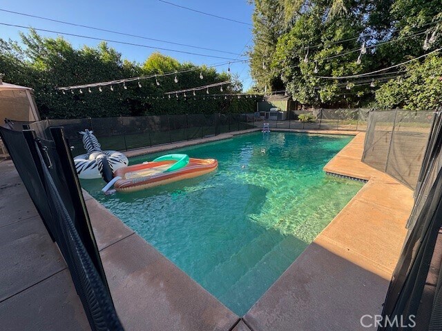 Building Photo - 4629 Forman Ave