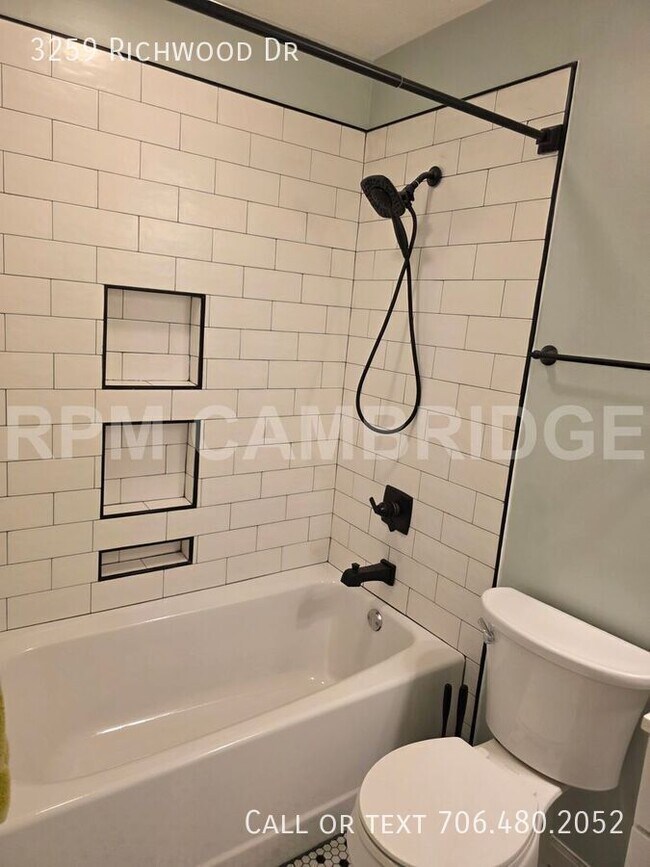 Building Photo - 3259 Richwood Dr NW