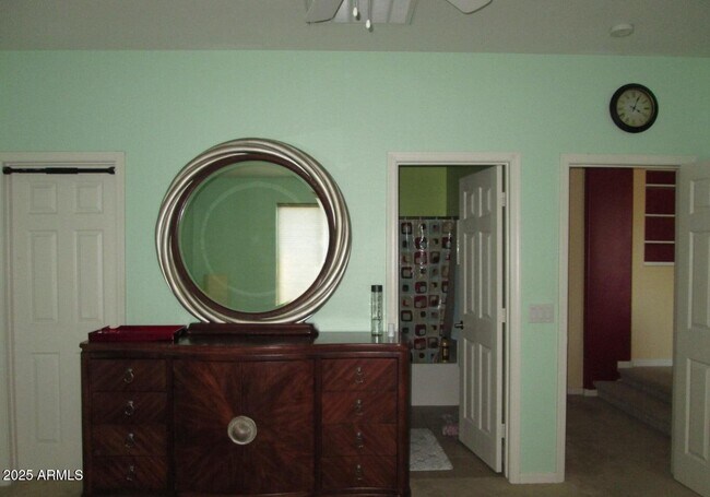 Building Photo - 2520 S Dragoon Dr
