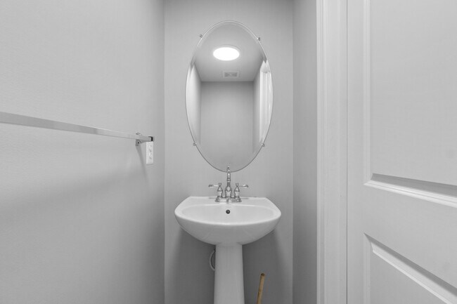 Building Photo - 23460 Twin Falls Ter