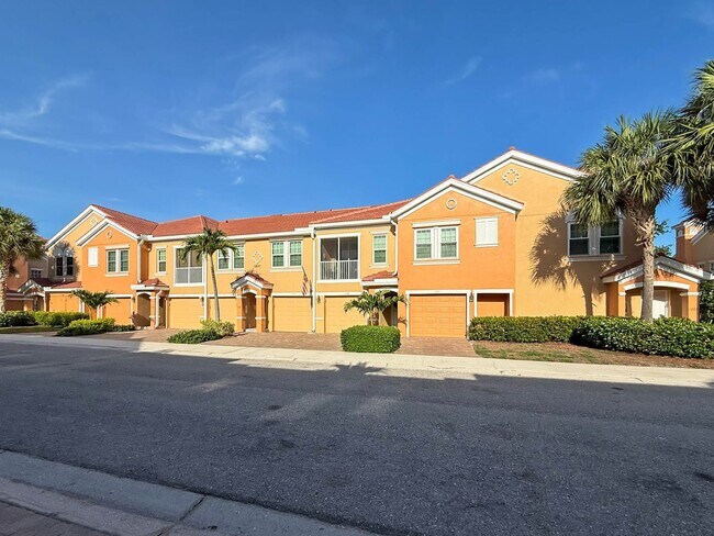 Building Photo - WATER, INTERNET AND CABLE INCLDED!!! 3 bed...