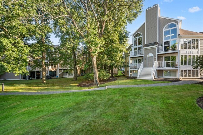 Building Photo - 48 Pointe Rok Dr