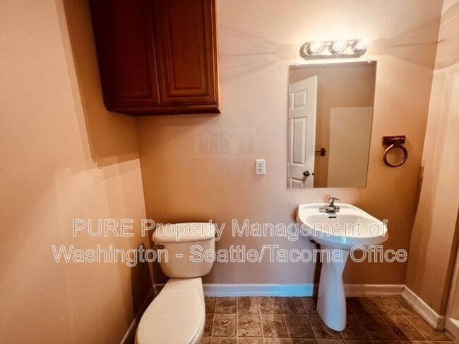 Building Photo - 4536 S Puget Sound Ave