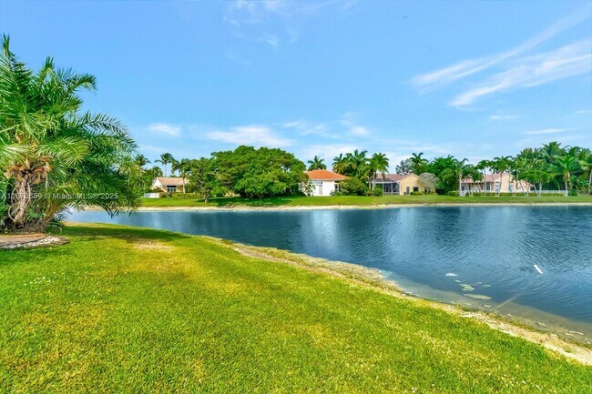 Building Photo - 19314 King Palm Ct