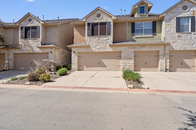 Building Photo - Lovely 2 Bedroom, 2.5 Bath Townhome w/ 2-Car Garage in Cedar Park!