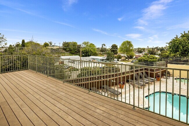 Building Photo - 3BR/2BA Condo with Vaulted Ceilings, Close Proximity to UCSD and Medical Centers! Available APRIL...