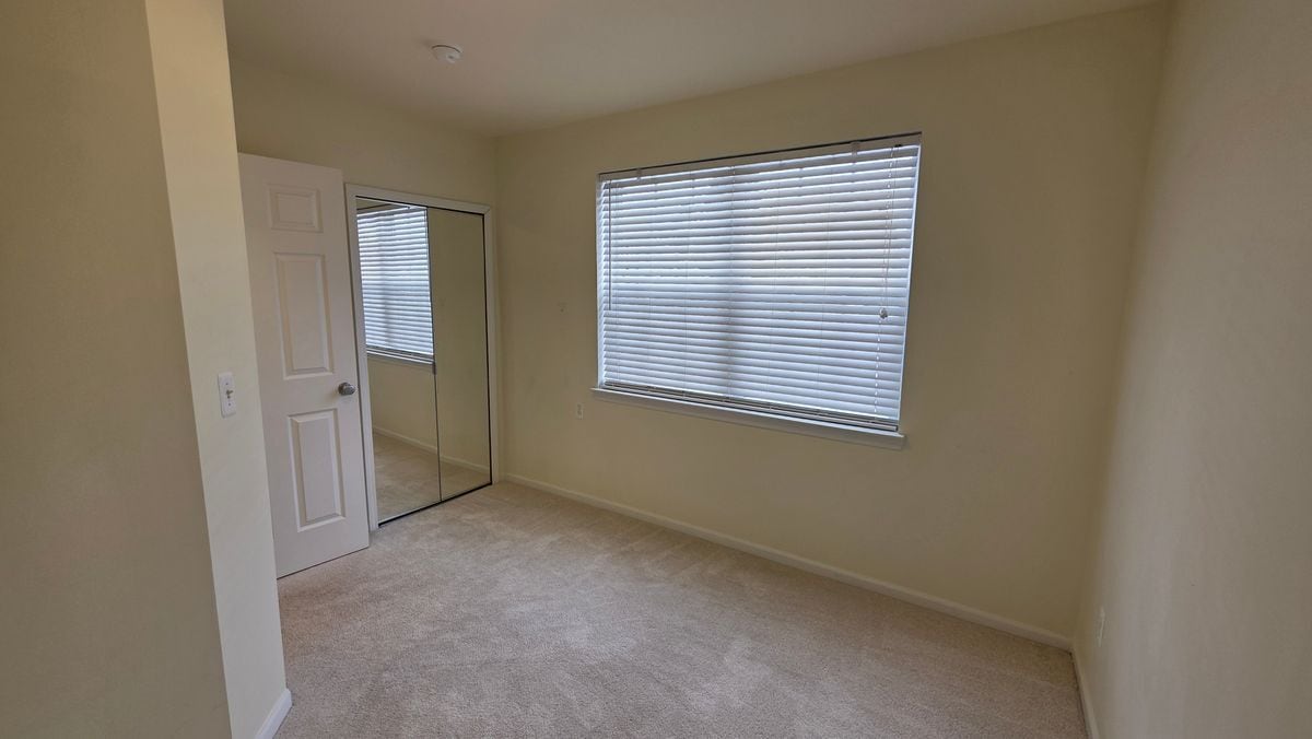 Building Photo - 1547 Cass Lake Rd