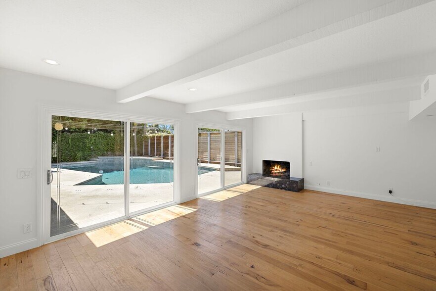 Building Photo - 273 Cecil Pl