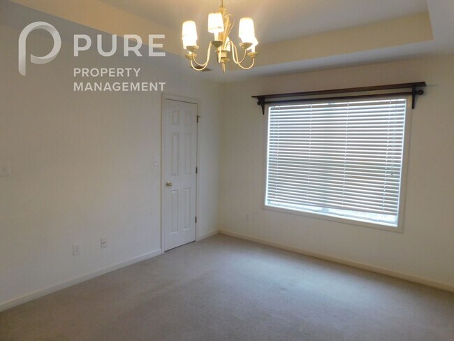 Building Photo - 1011 Wyndham Ln