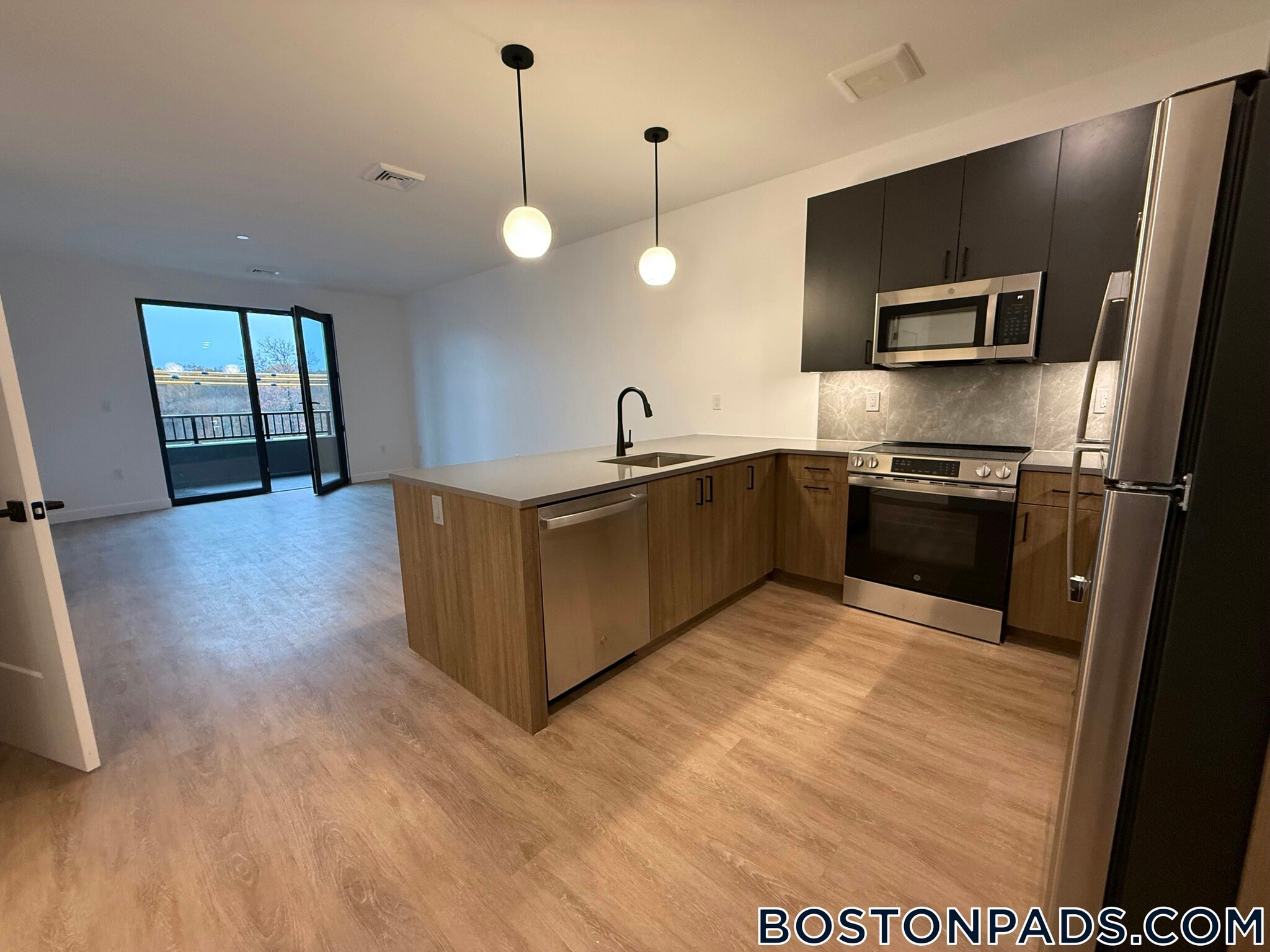 Building Photo - 199 Gardner St