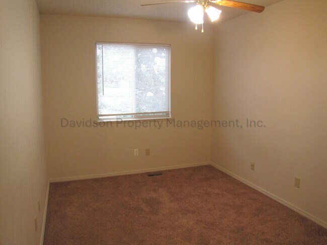 Building Photo - 5624 Corinth Dr