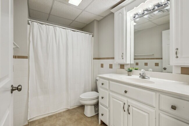 Building Photo - 4604 Mountainview Dr