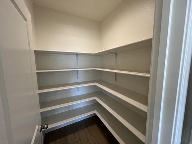 Building Photo - 1229 Traverse Dr S