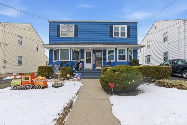 Building Photo - 43 Freeman St