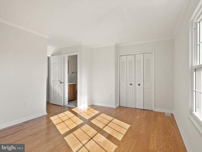 Building Photo - 15278 Cloverdale Rd