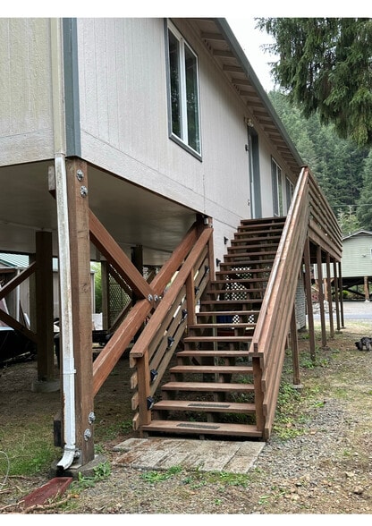 Building Photo - 1977 S Windy Bend Dr