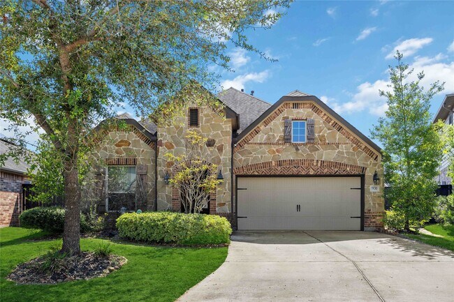 Primary Photo - 931 Abelia Ave