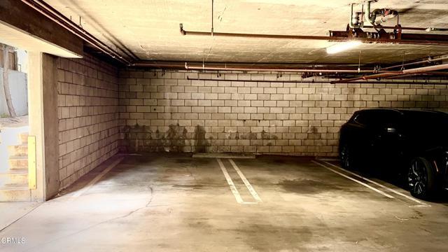 Building Photo - 360 S Los Robles Ave