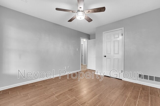 Building Photo - 5809 Lee's Crossing St