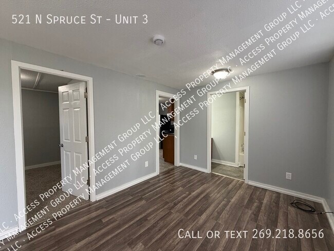 Building Photo - 521 Spruce St