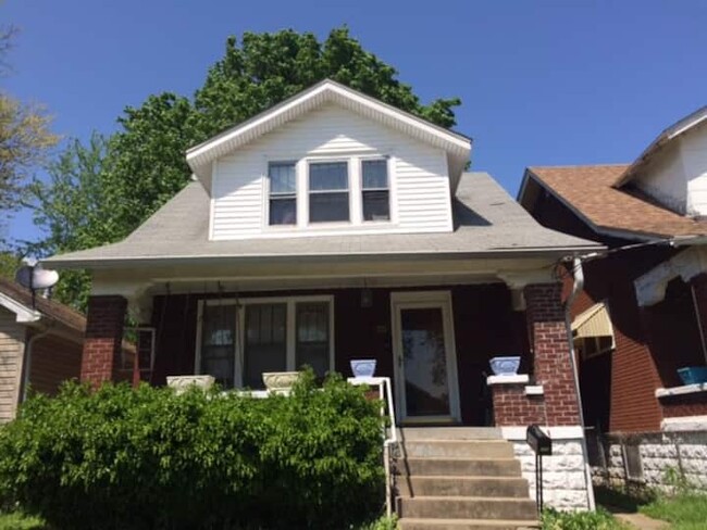 Primary Photo - 725 Heywood Ave