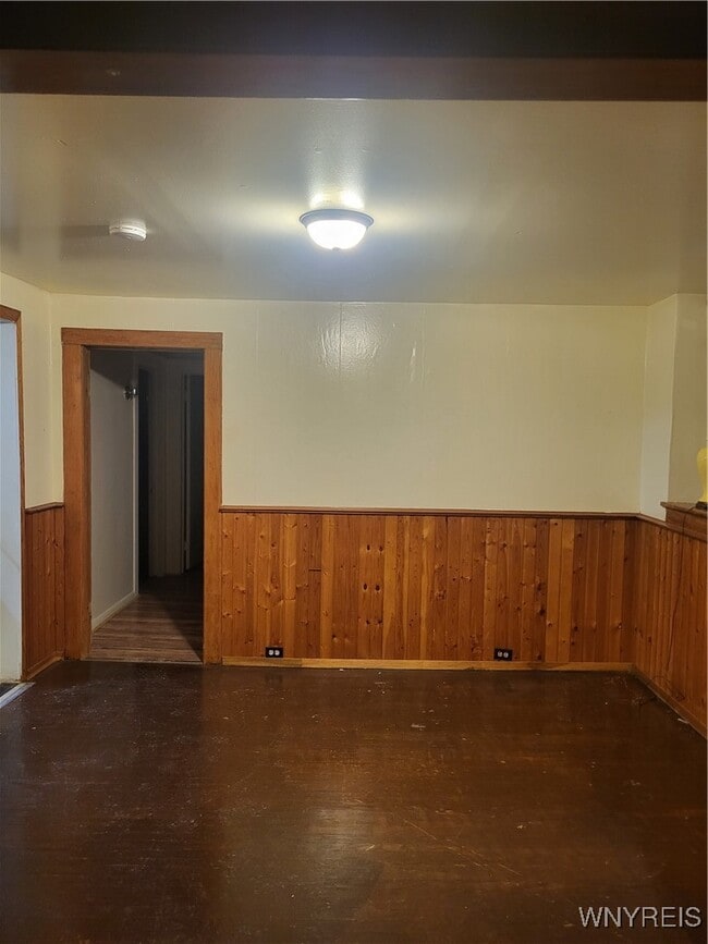 Building Photo - 267 Crestwood Ave