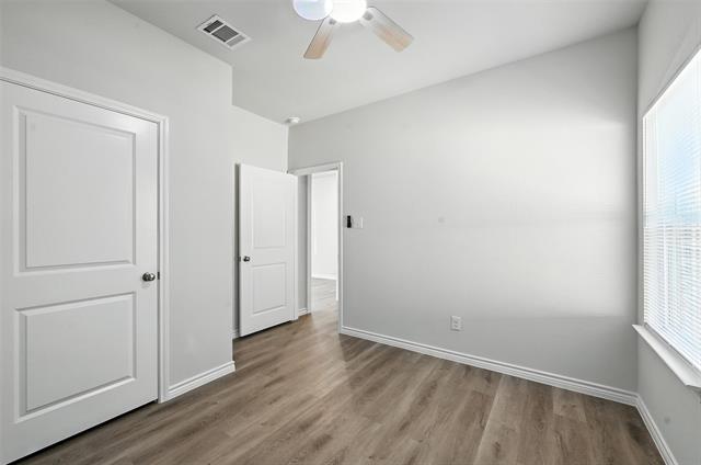 Building Photo - 102 Navajo Dr