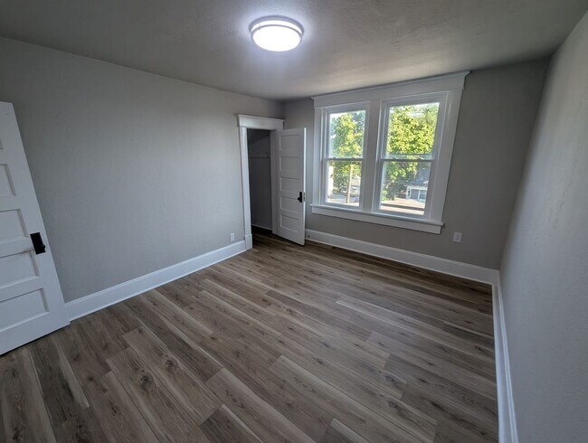 Building Photo - Remodeled 2-Bedroom Home with Main Floor Laundry & Two Car Garage