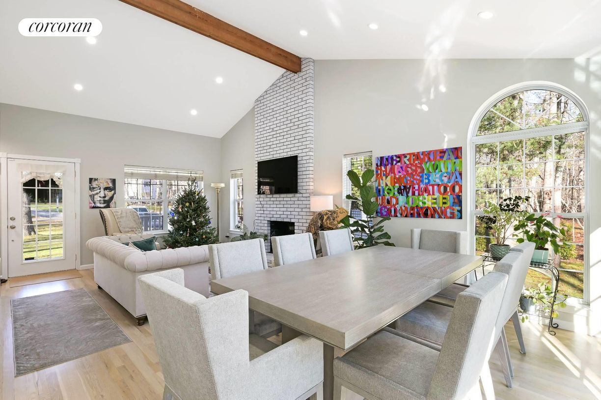 Building Photo - 35 Tyrone Dr