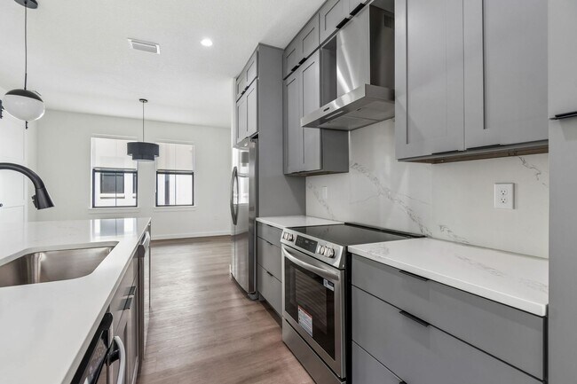 Building Photo - New Construction Townhome For Lease downtown Tampa, Ybor City, Gas Worx