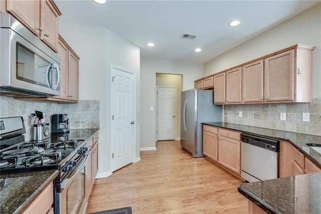 Building Photo - 2318 Brynfield Cove