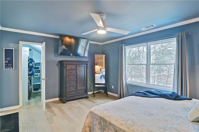 Building Photo - 4060 Merritt Dr