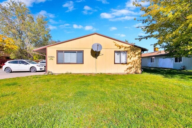 Building Photo - 3290 1/2 Lombardy Lane