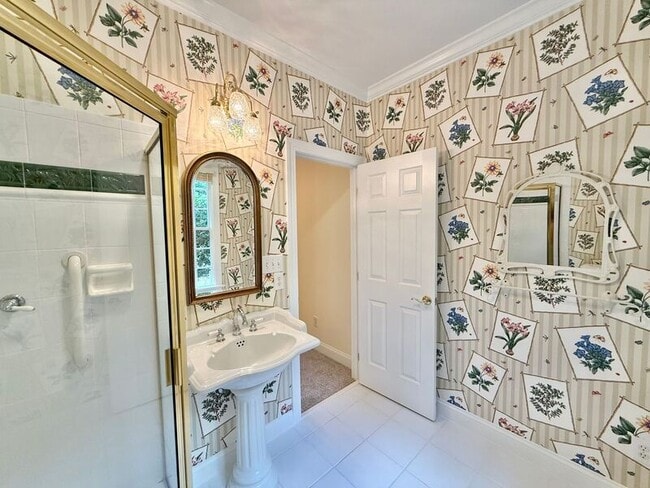 Building Photo - 3021 Hickory Tree Pl