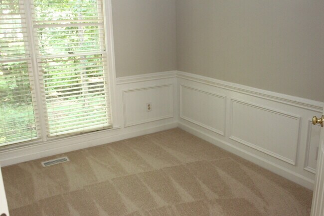 Building Photo - 4926 Benthaven Ln