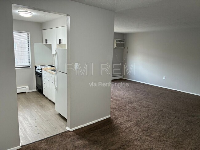 Building Photo - 14221 Triskett Rd