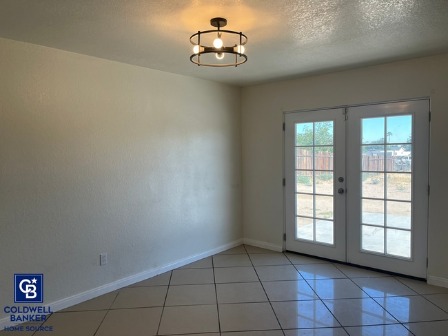 Building Photo - Move-In Ready Beauty with Granite Kitchen, Stainless Steel Appliances & Expansive Backyard