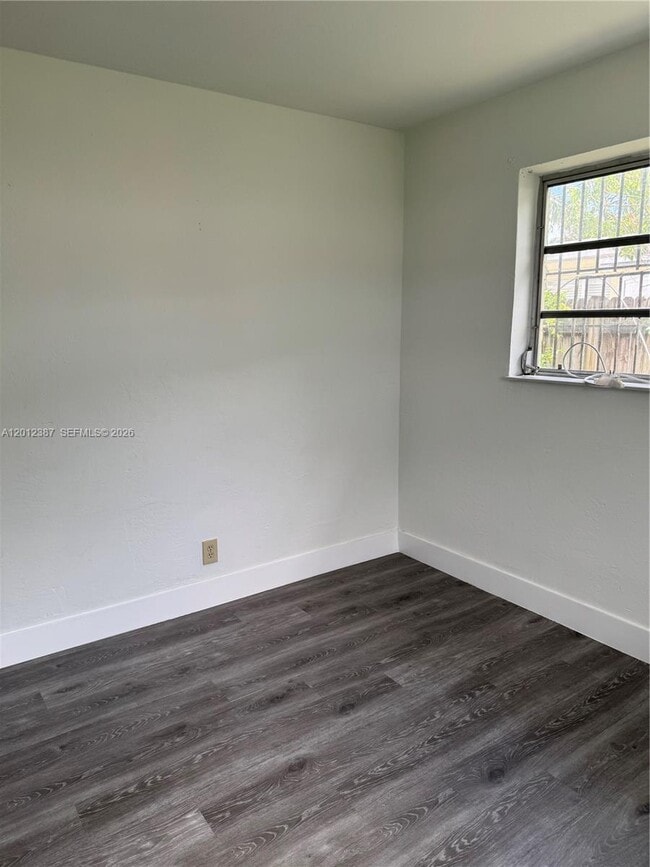 Building Photo - 2620 SW 53rd Ave